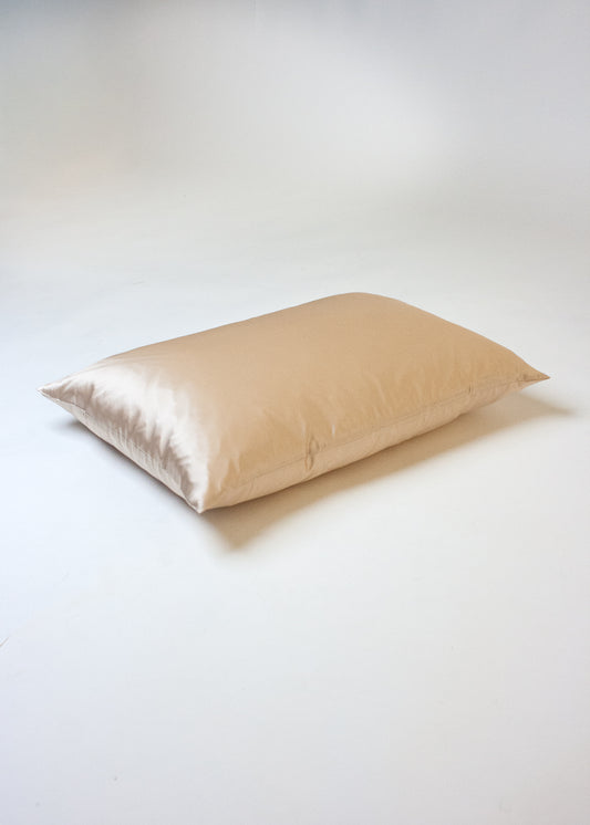 KARAMELLU KODDAVER MEÐ RENNILÁS