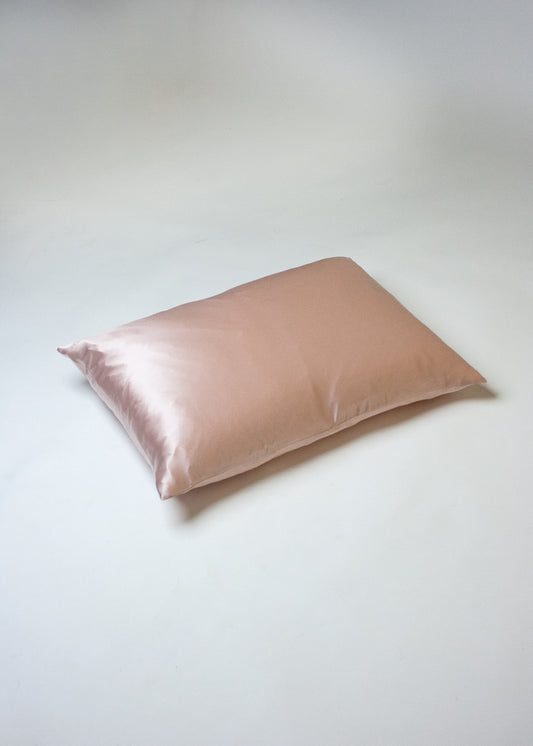 BLEIKT KODDAVER MEÐ RENNILÁS